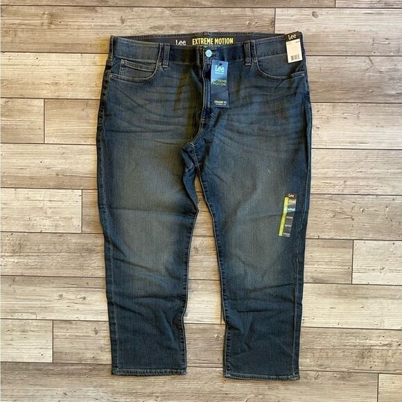 NWT Lee | Performance Series Extreme Motion Straight Leg Jeans |  Size: 42x30 - Picture 1 of 8